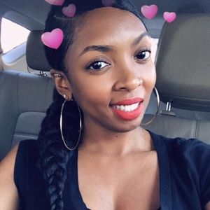 Meet your Posher, Ashley